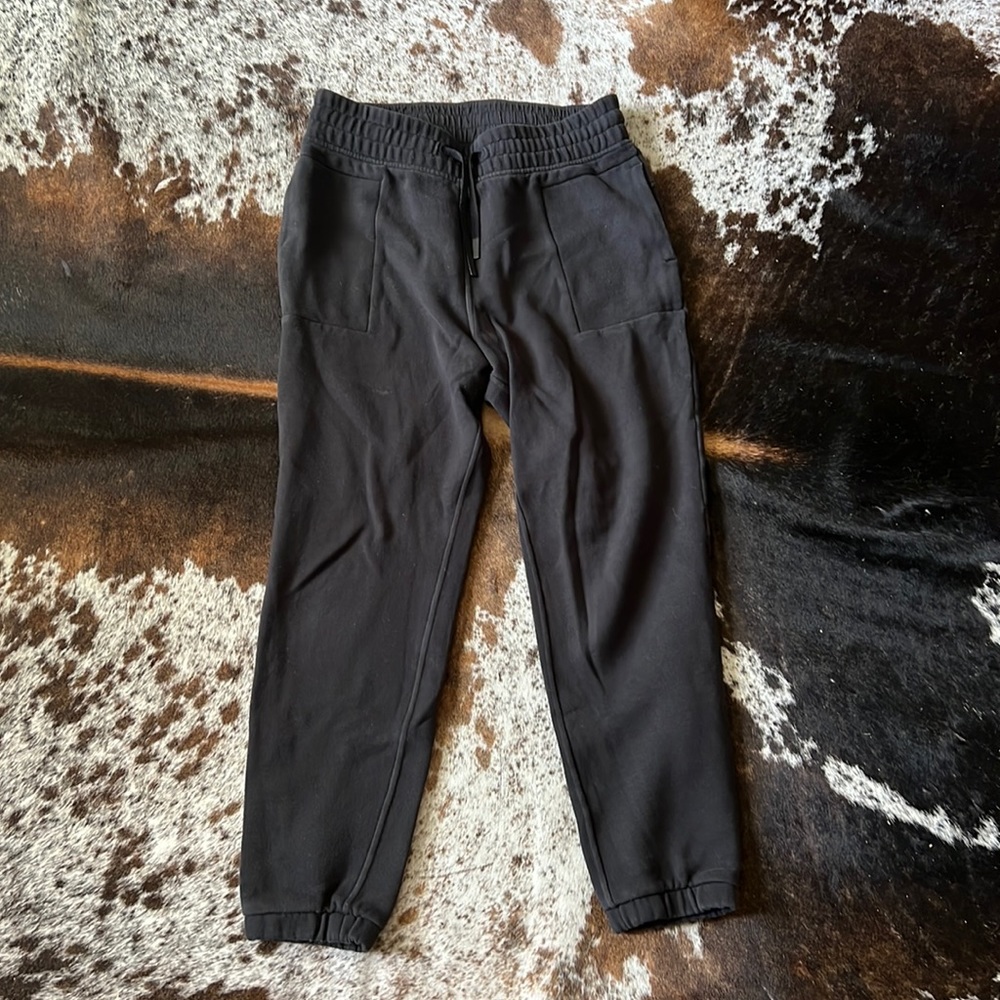 Lululemon sweats